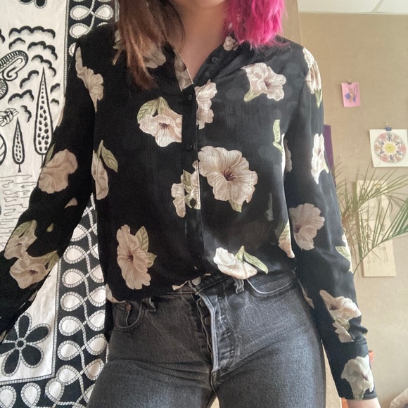 Zara Floral Blouse - Picture 4 of 4